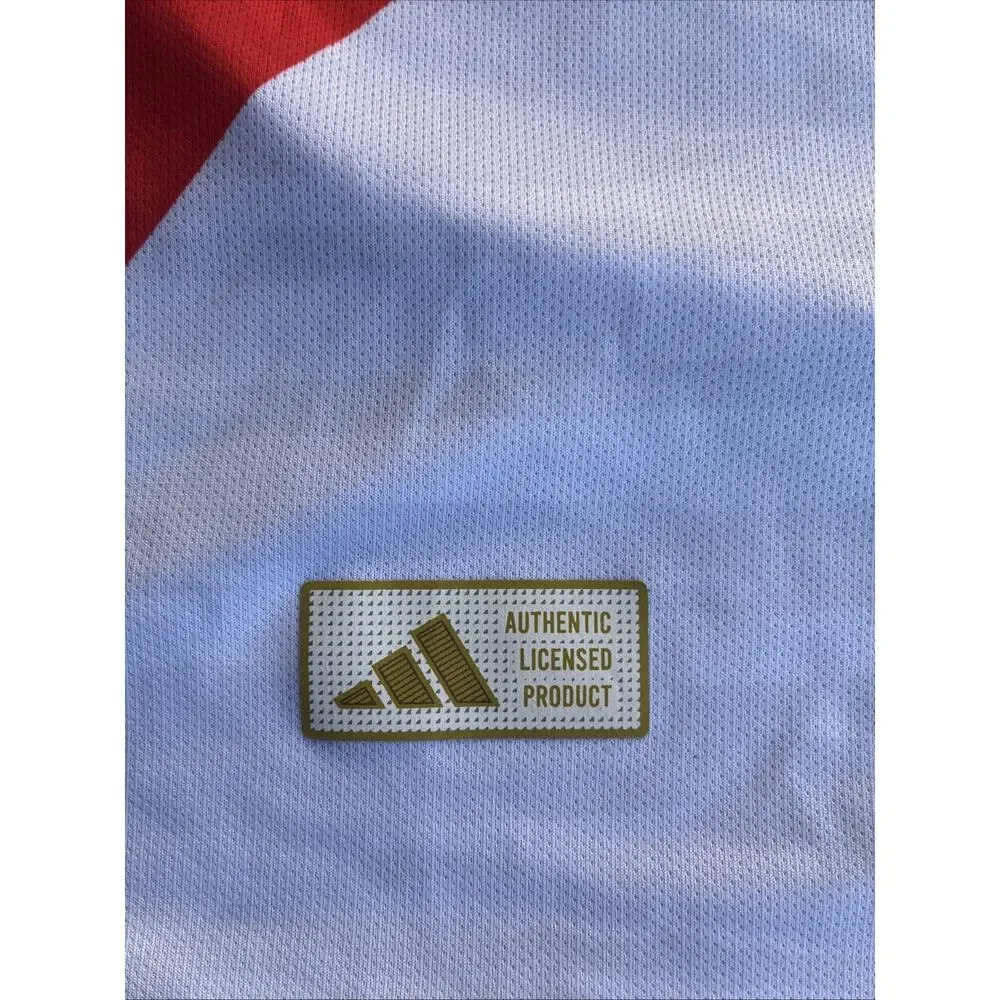 Peru 2023-24 home jersey Size M with World Cup Qualifiers patch Authentic FIFA